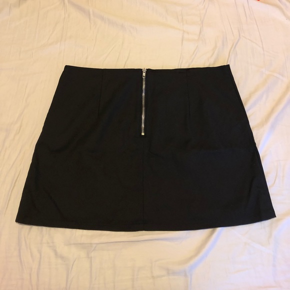 Tobi mini skirt - Picture 2 of 2